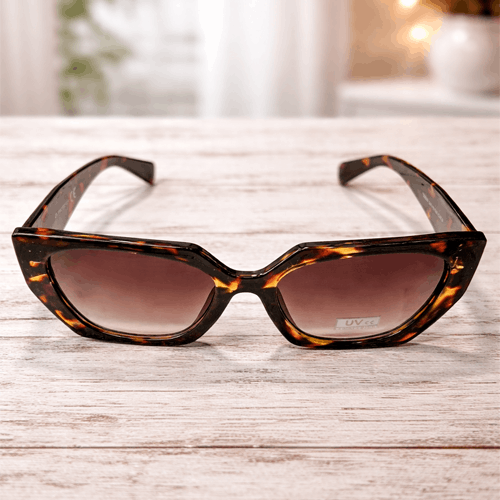 sunglasses with tortoiseshell frame