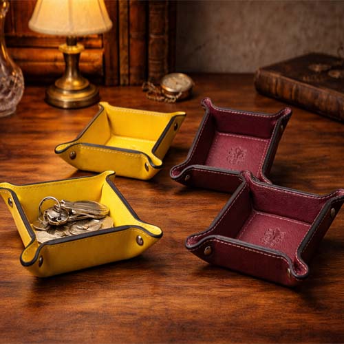 Vintage Style Leather Catchall