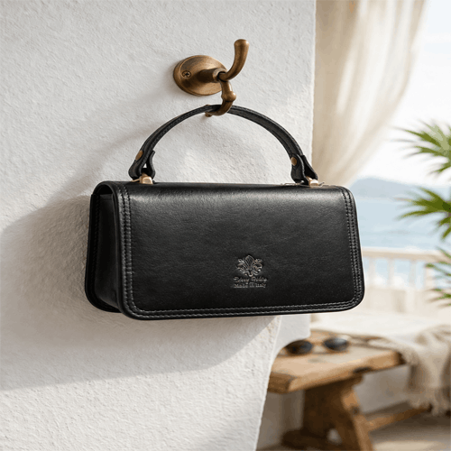 Mini Borsa in Pelle Nera: Eleganza e Praticità a Solo 76,00€